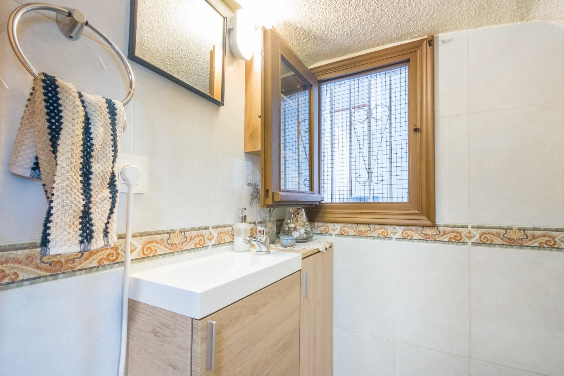 Herverkoop - Town House -
Torrevieja - Nueva Torrevieja