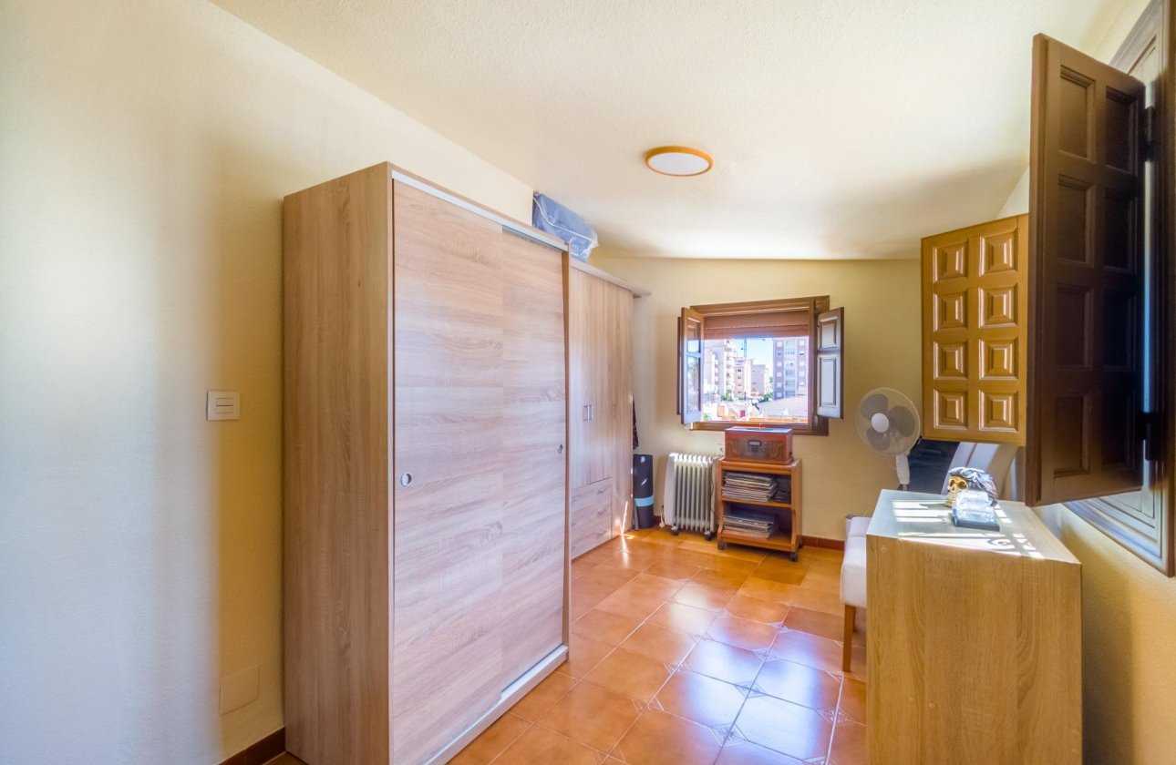 Herverkoop - Town House -
Torrevieja - Nueva Torrevieja