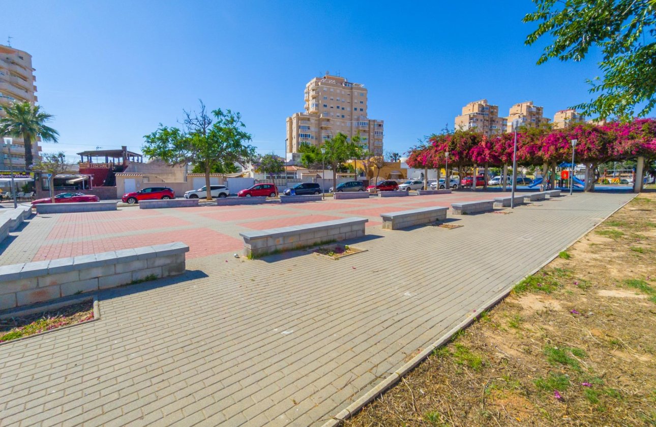 Herverkoop - Town House -
Torrevieja - Nueva Torrevieja