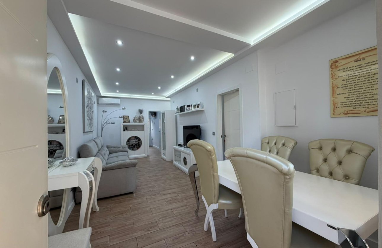 Herverkoop - Town House -
Torrevieja - Nueva Torrevieja