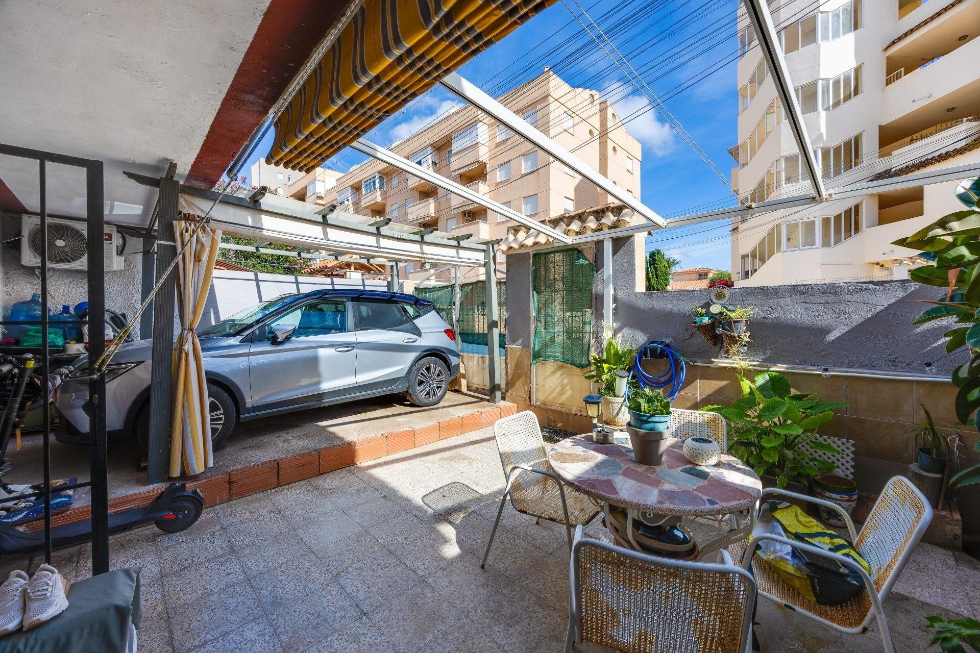 Herverkoop - Town House -
Torrevieja - Nueva Torrevieja