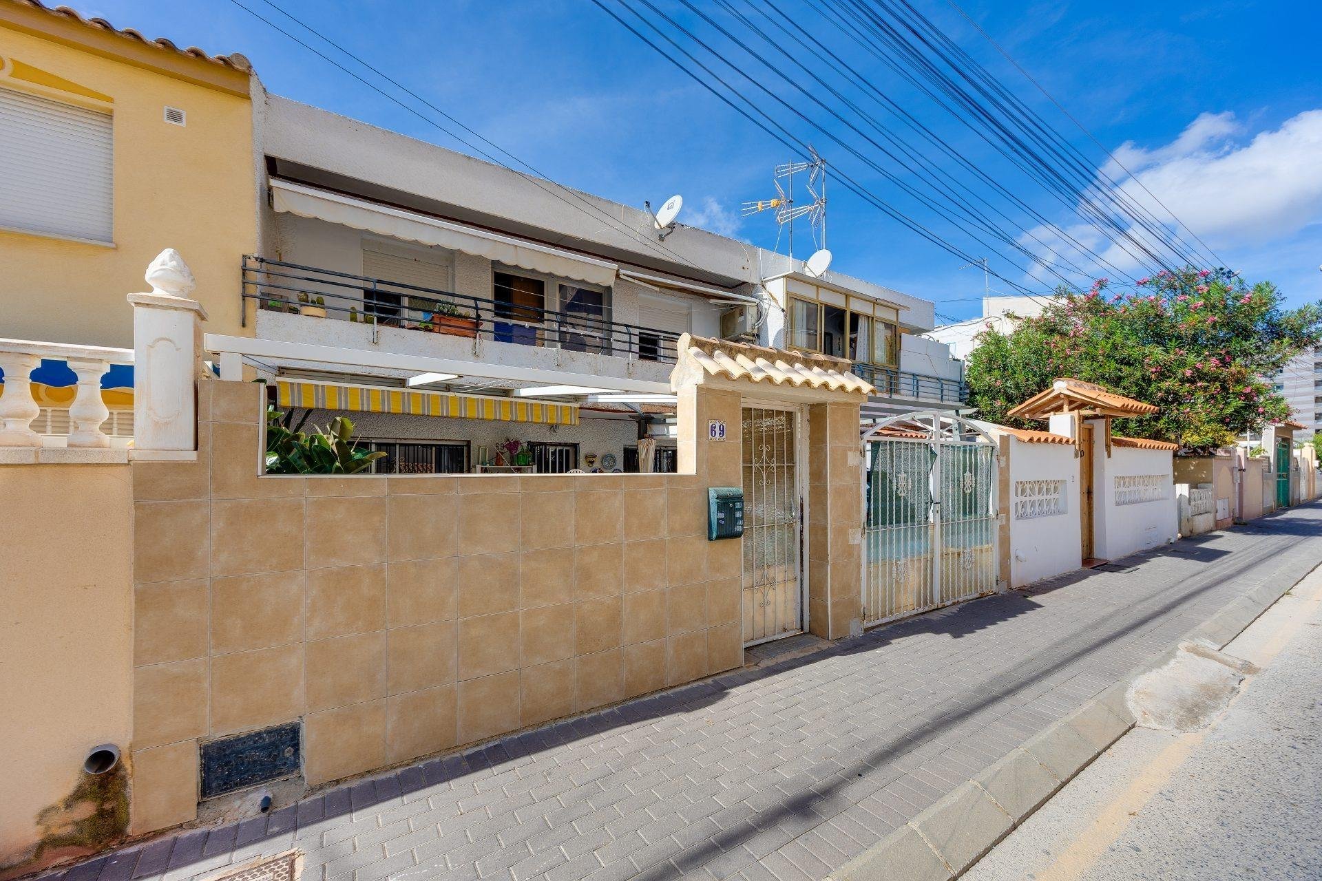 Herverkoop - Town House -
Torrevieja - Nueva Torrevieja