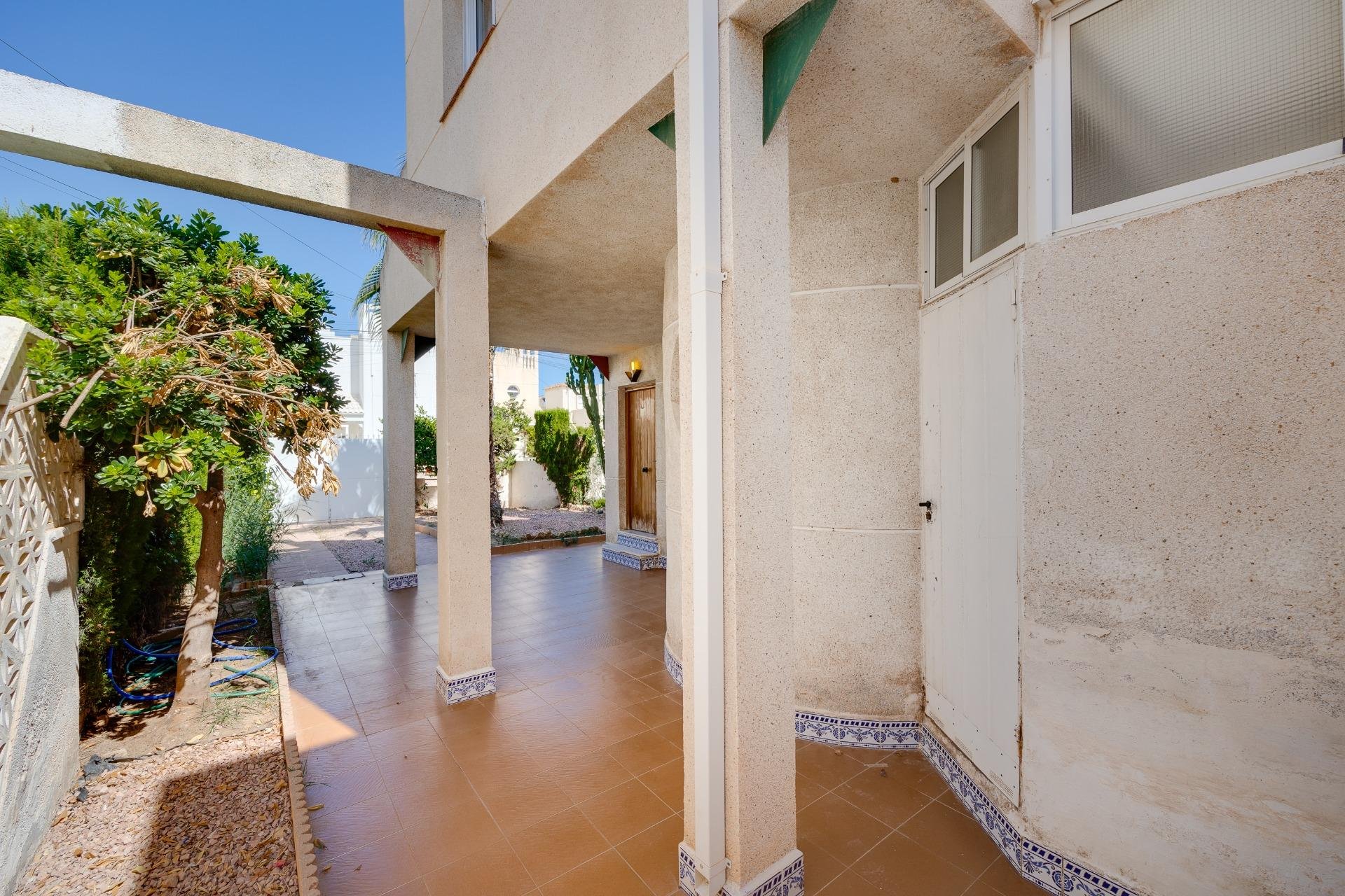 Herverkoop - Town House -
Torrevieja - Paraje Natural