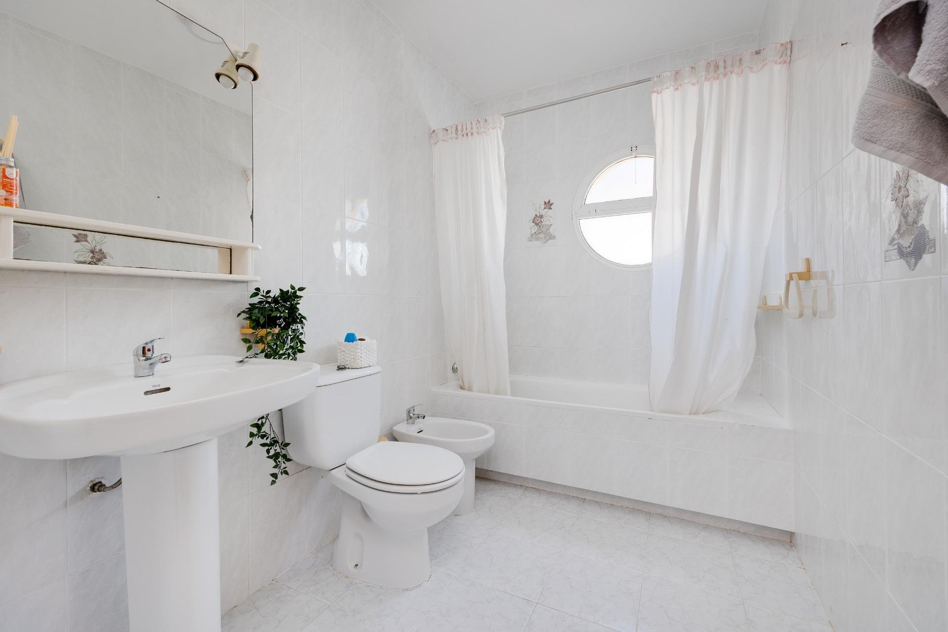 Herverkoop - Town House -
Torrevieja - Paraje Natural