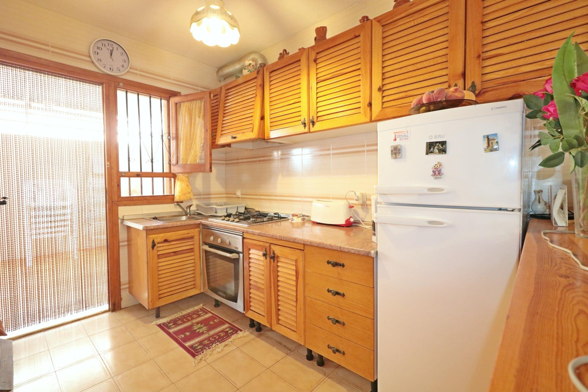 Herverkoop - Town House -
Torrevieja - Playa De Los Naufragos