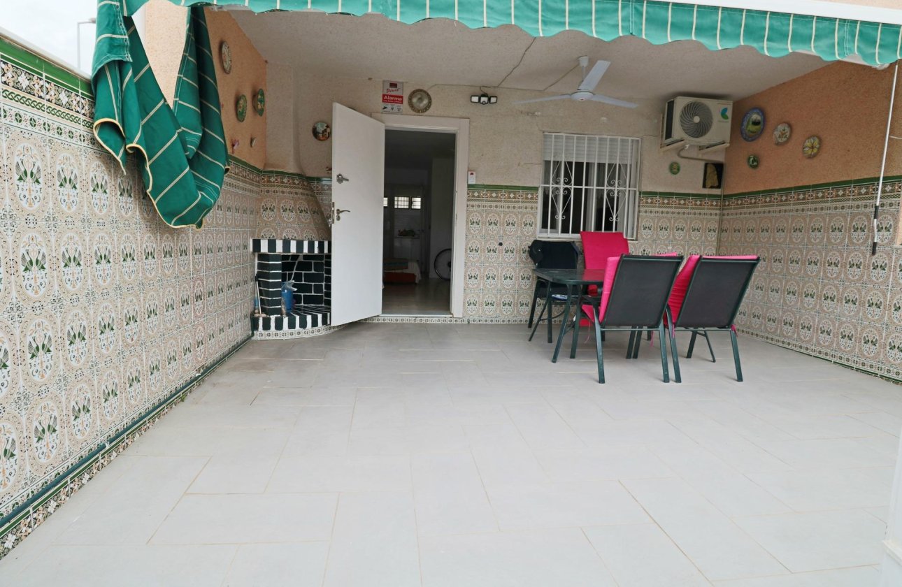 Herverkoop - Town House -
Torrevieja - Playa De Los Naufragos