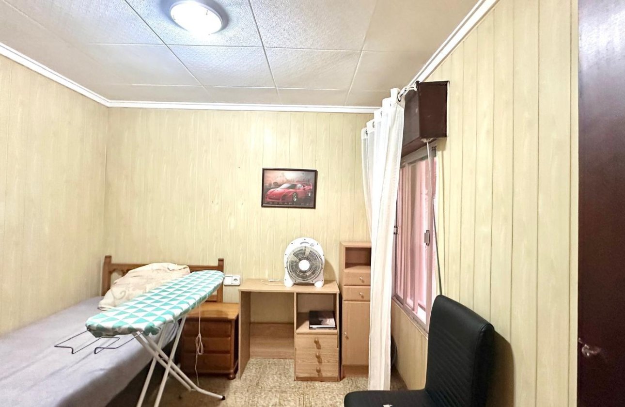 Herverkoop - Town House -
Torrevieja - Playa del Cura