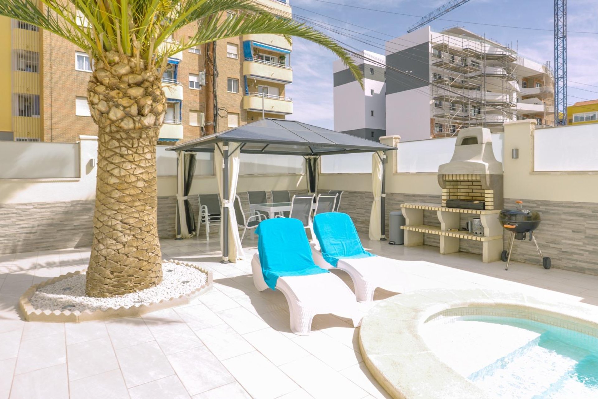 Herverkoop - Town House -
Torrevieja - Punta Prima