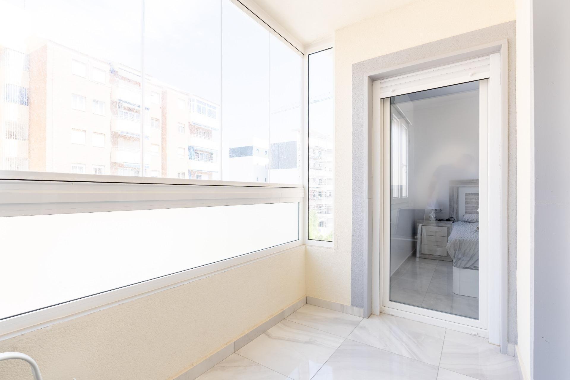Herverkoop - Town House -
Torrevieja - Punta Prima