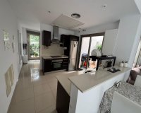 Herverkoop - Town House -
Torrevieja - Punta Prima