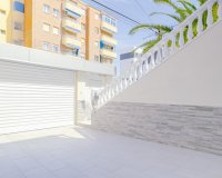 Herverkoop - Town House -
Torrevieja - Punta Prima