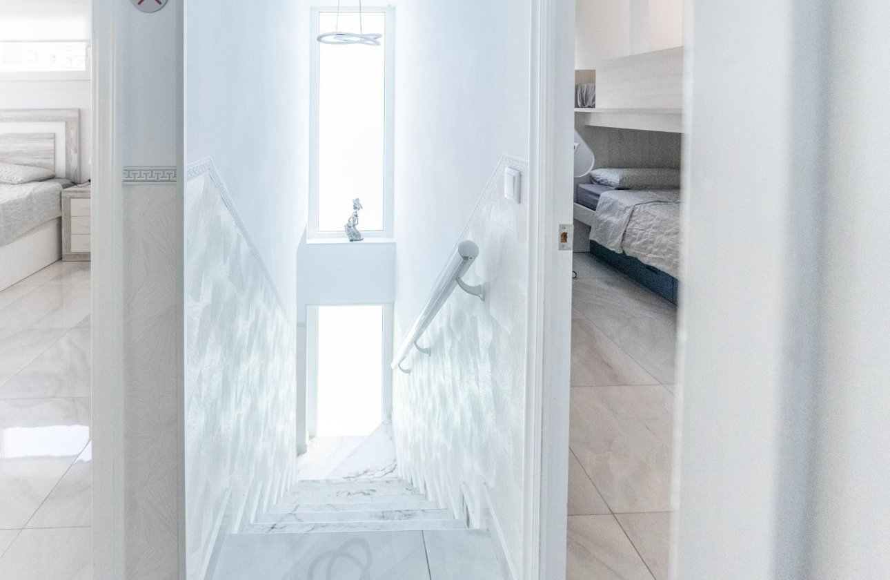 Herverkoop - Town House -
Torrevieja - Punta Prima