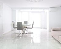 Herverkoop - Town House -
Torrevieja - Punta Prima