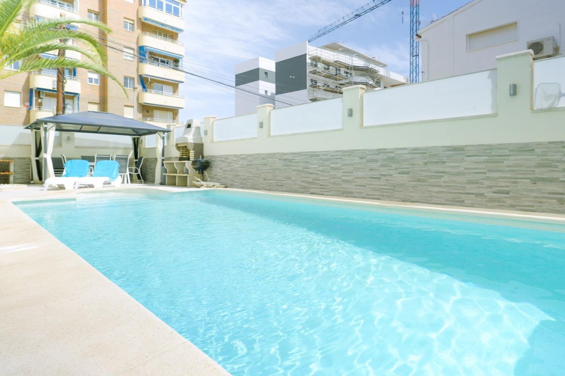 Herverkoop - Town House -
Torrevieja - Punta Prima