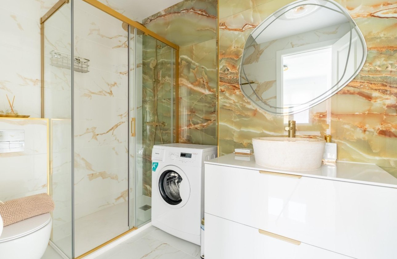 Herverkoop - Town House -
Torrevieja - Punta Prima