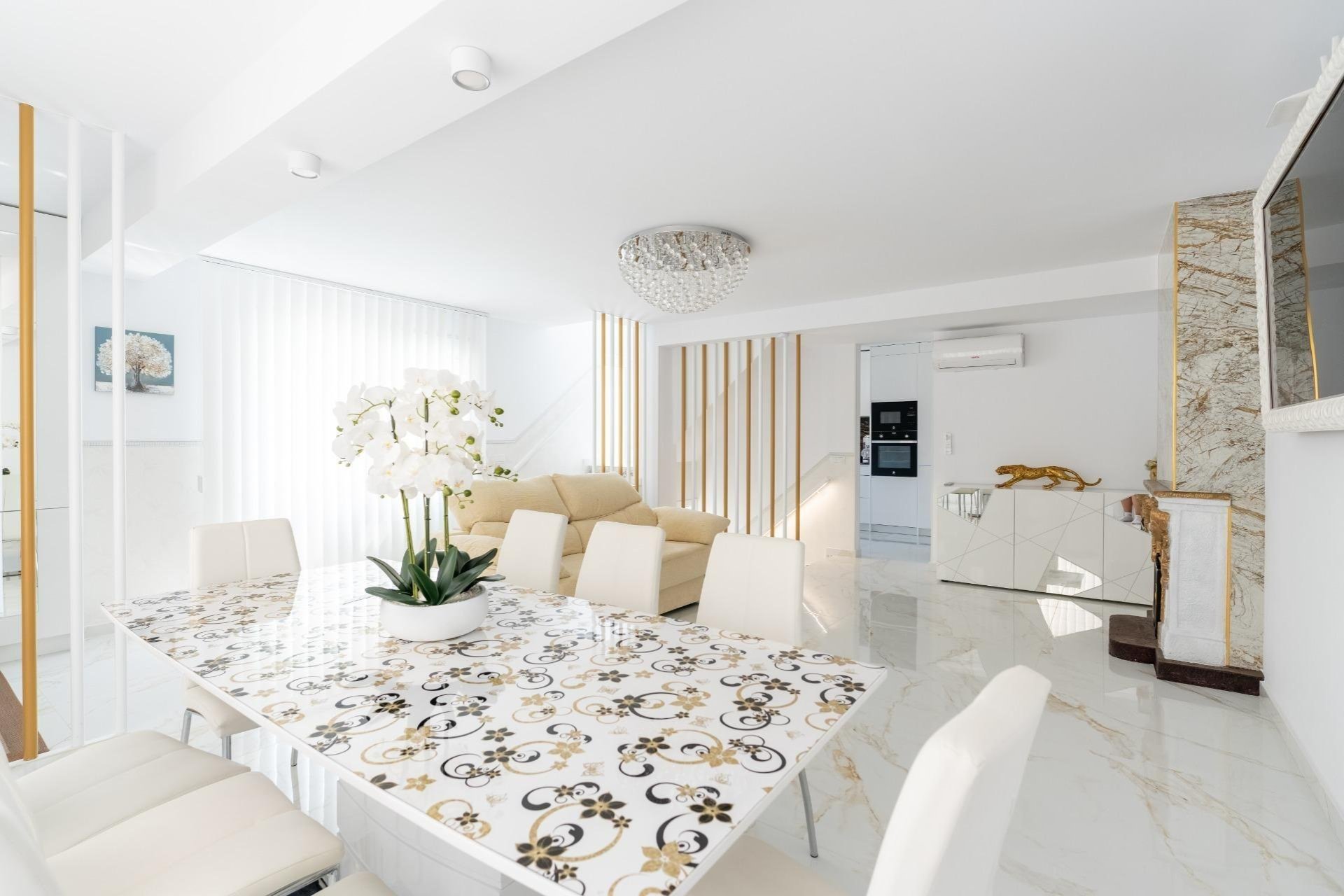 Herverkoop - Town House -
Torrevieja - Punta Prima