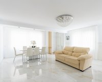 Herverkoop - Town House -
Torrevieja - Punta Prima