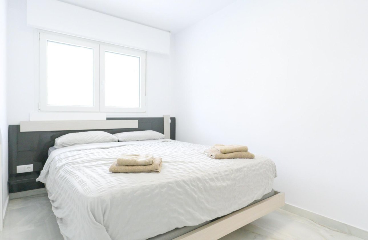 Herverkoop - Town House -
Torrevieja - Punta Prima