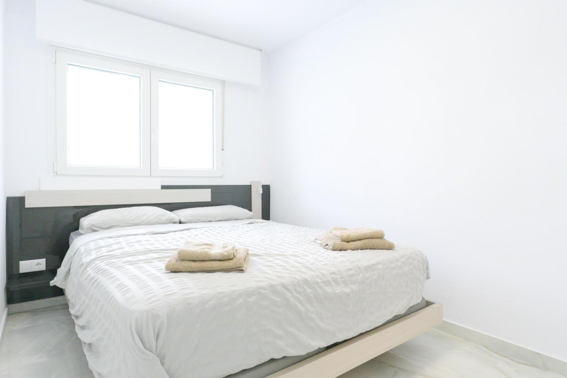 Herverkoop - Town House -
Torrevieja - Punta Prima