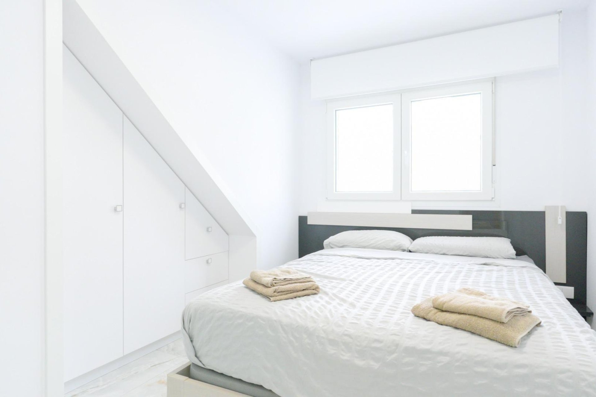 Herverkoop - Town House -
Torrevieja - Punta Prima