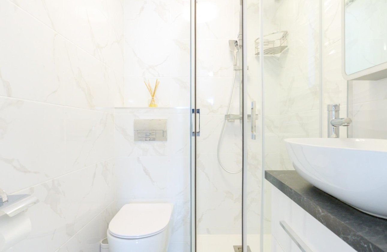 Herverkoop - Town House -
Torrevieja - Punta Prima