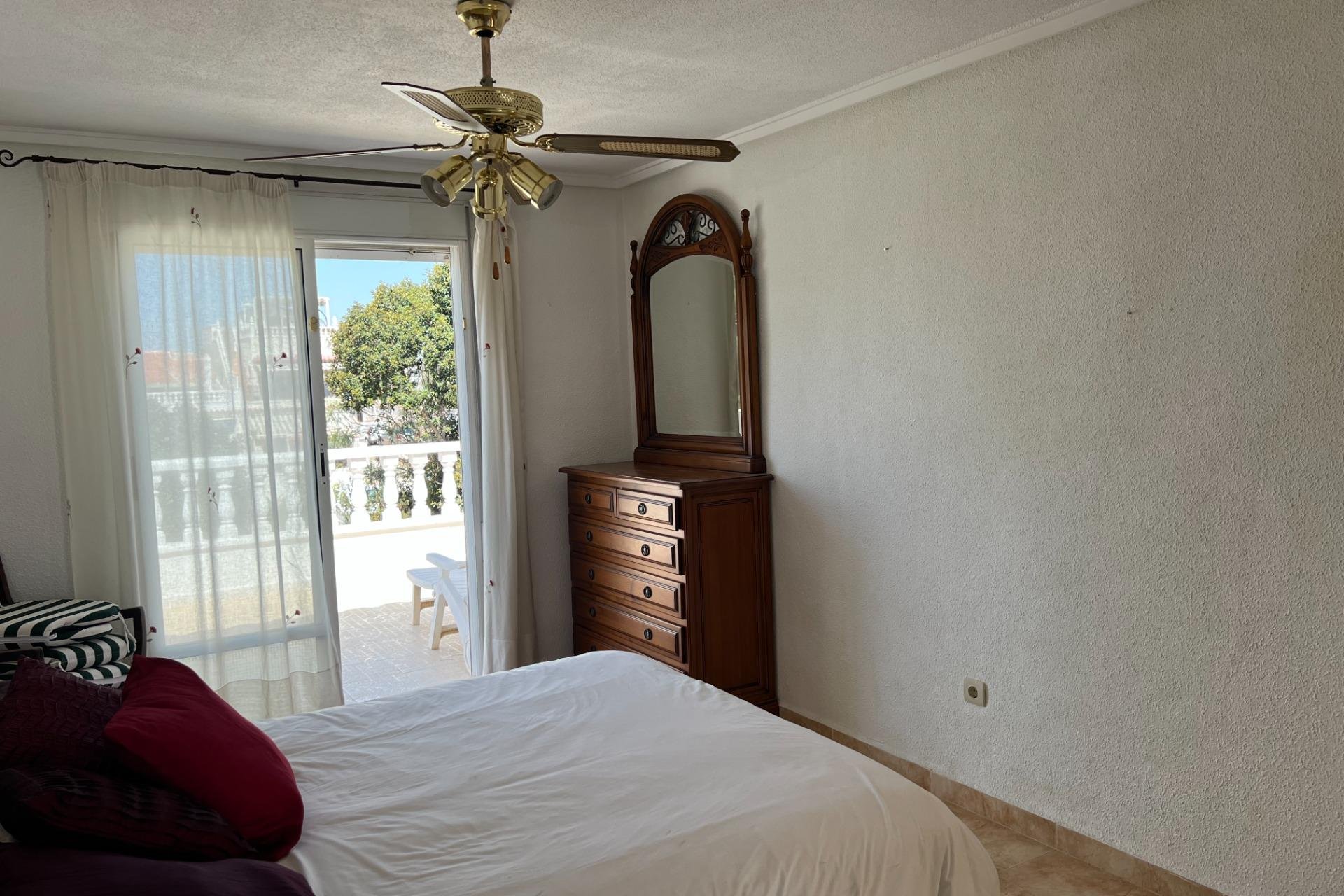 Herverkoop - Town House -
Torrevieja - San Luis