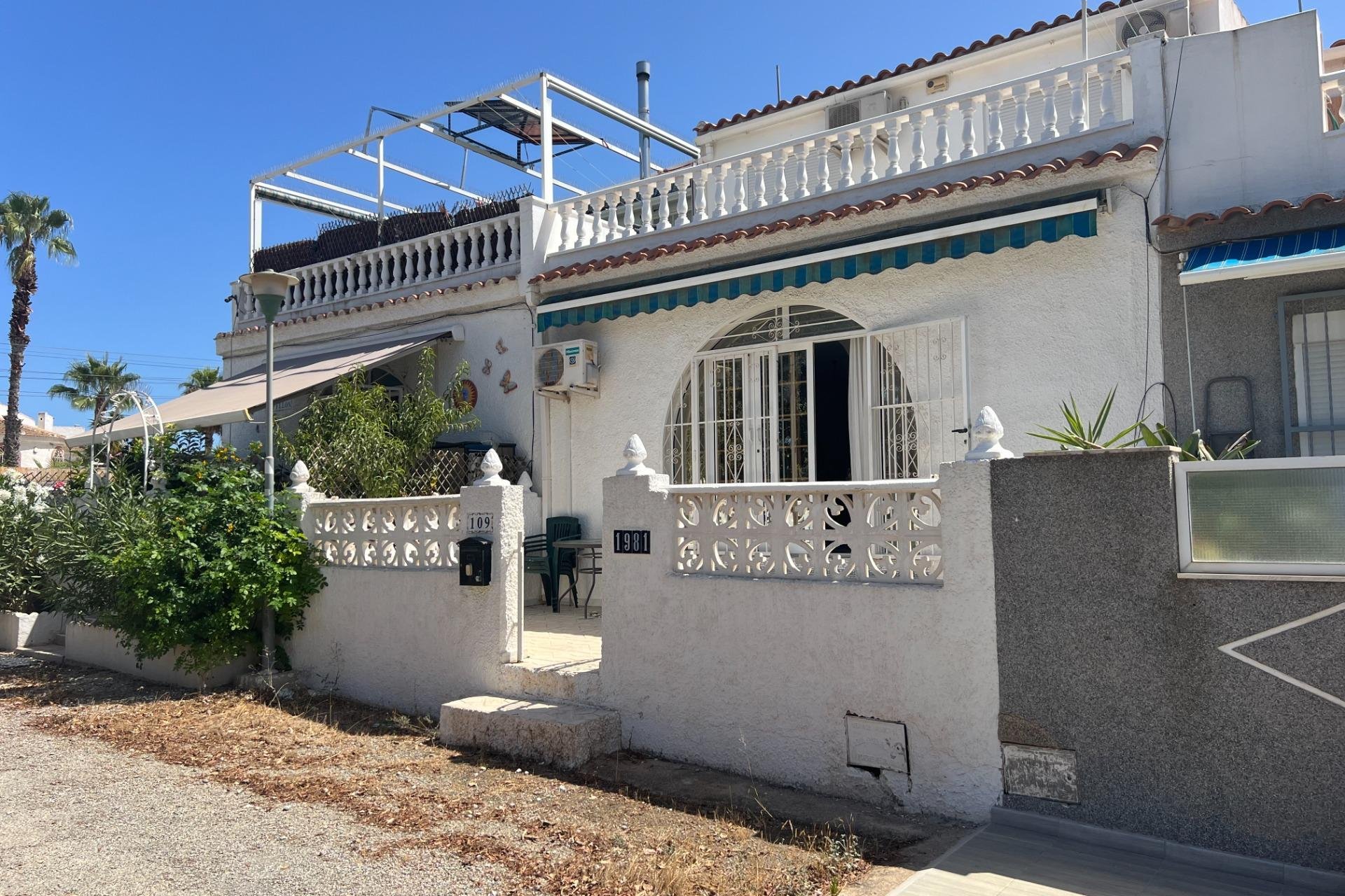 Herverkoop - Town House -
Torrevieja - San Luis