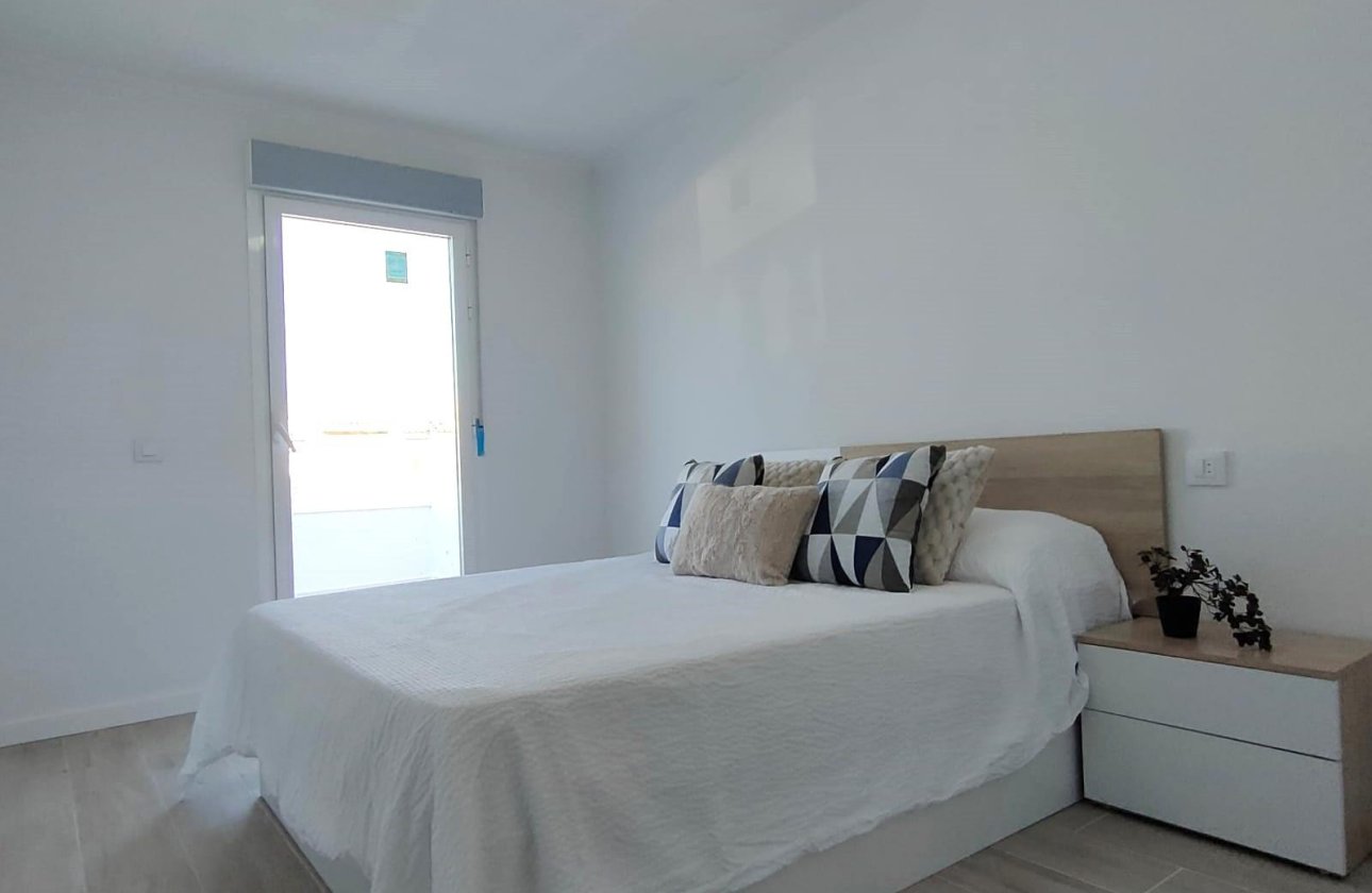 Herverkoop - Town House -
Torrevieja - Sector 25