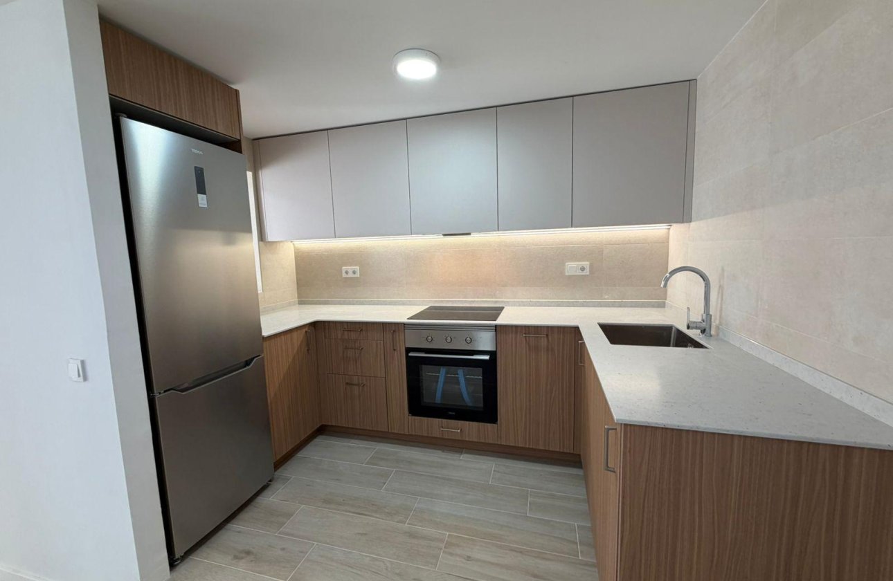 Herverkoop - Town House -
Torrevieja - Sector 25