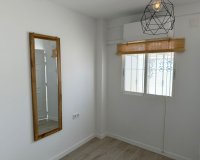 Herverkoop - Town House -
Torrevieja - Sector 25
