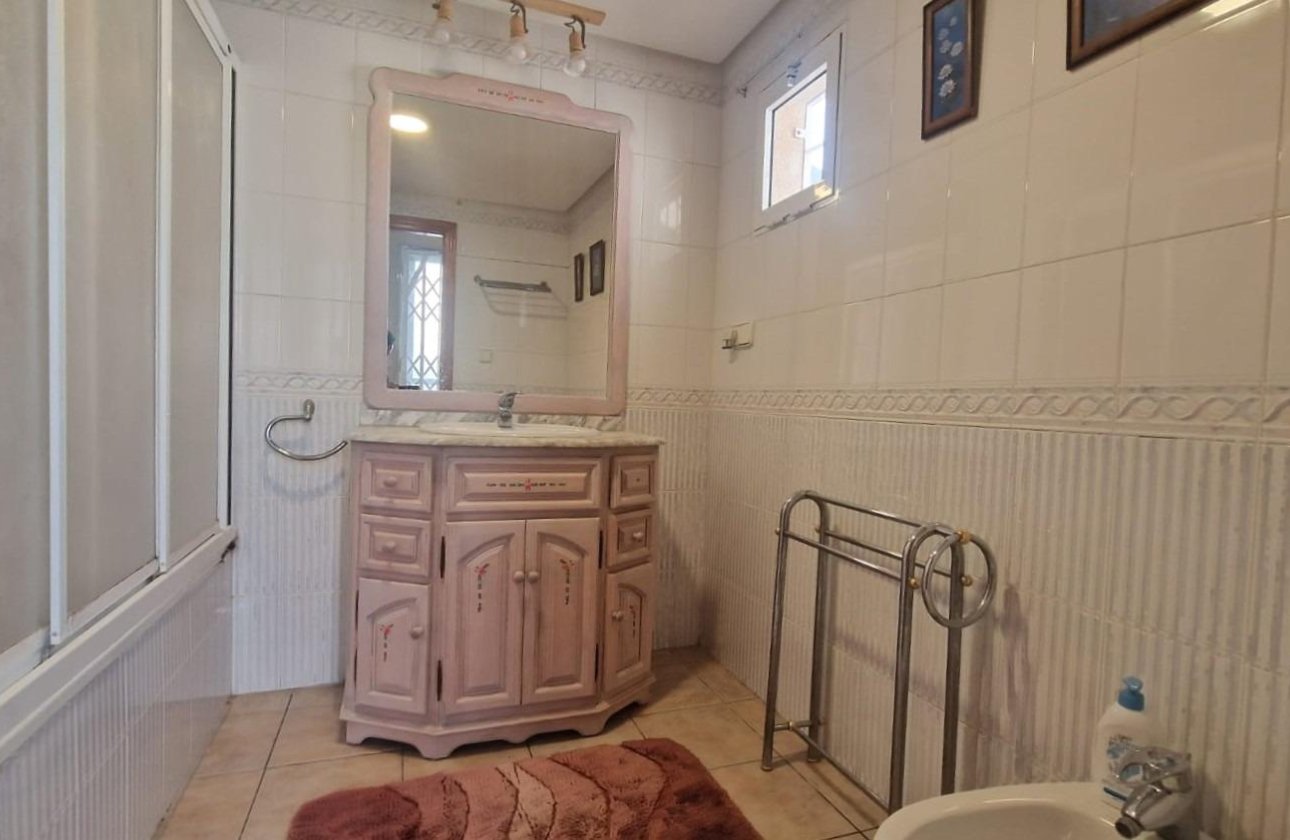 Herverkoop - Town House -
Torrevieja - Torreblanca