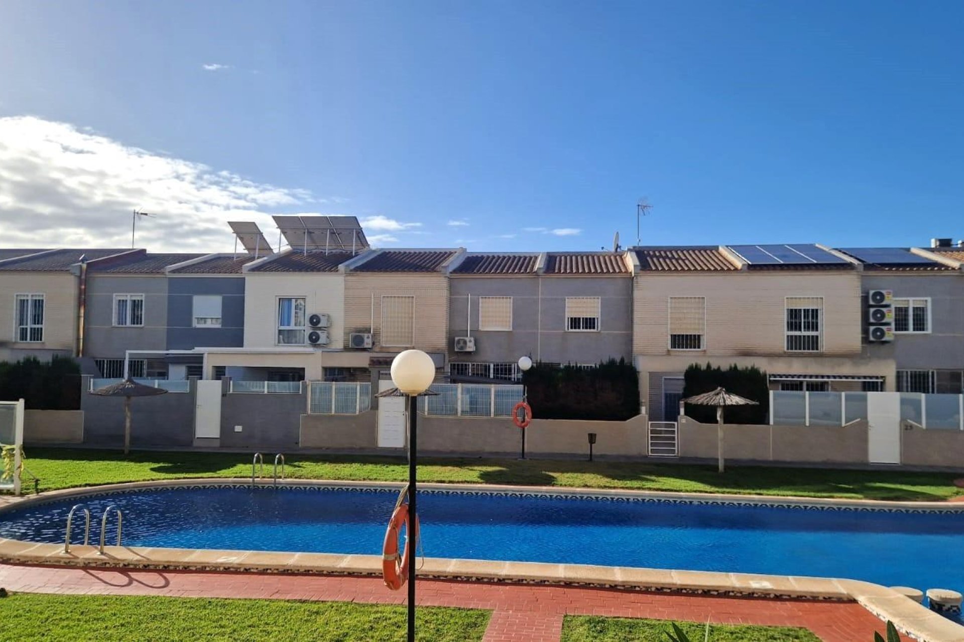 Herverkoop - Town House -
Torrevieja - Torreblanca