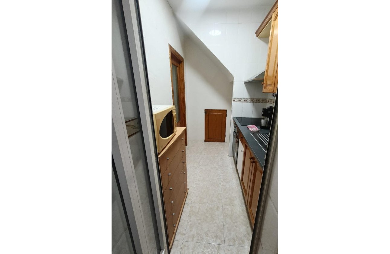 Herverkoop - Town House -
Torrevieja - Torretas