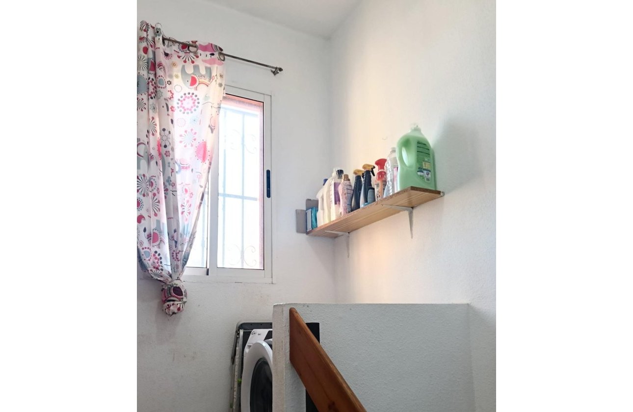 Herverkoop - Town House -
Torrevieja - Torretas