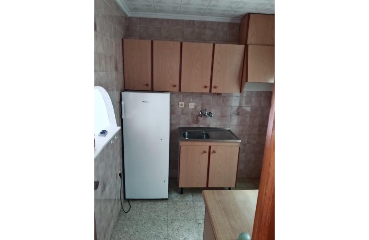 Herverkoop - Town House -
Torrevieja - Torretas