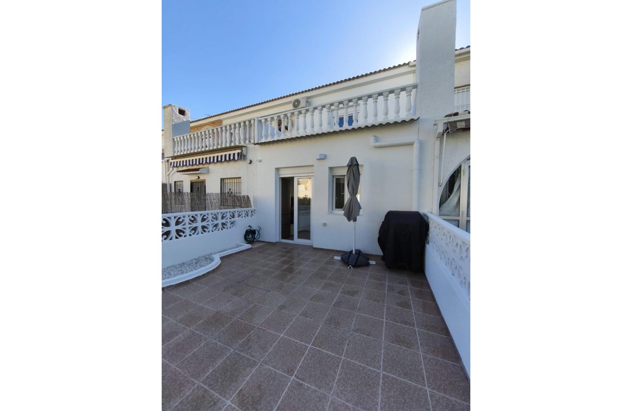 Herverkoop - Town House -
Torrevieja