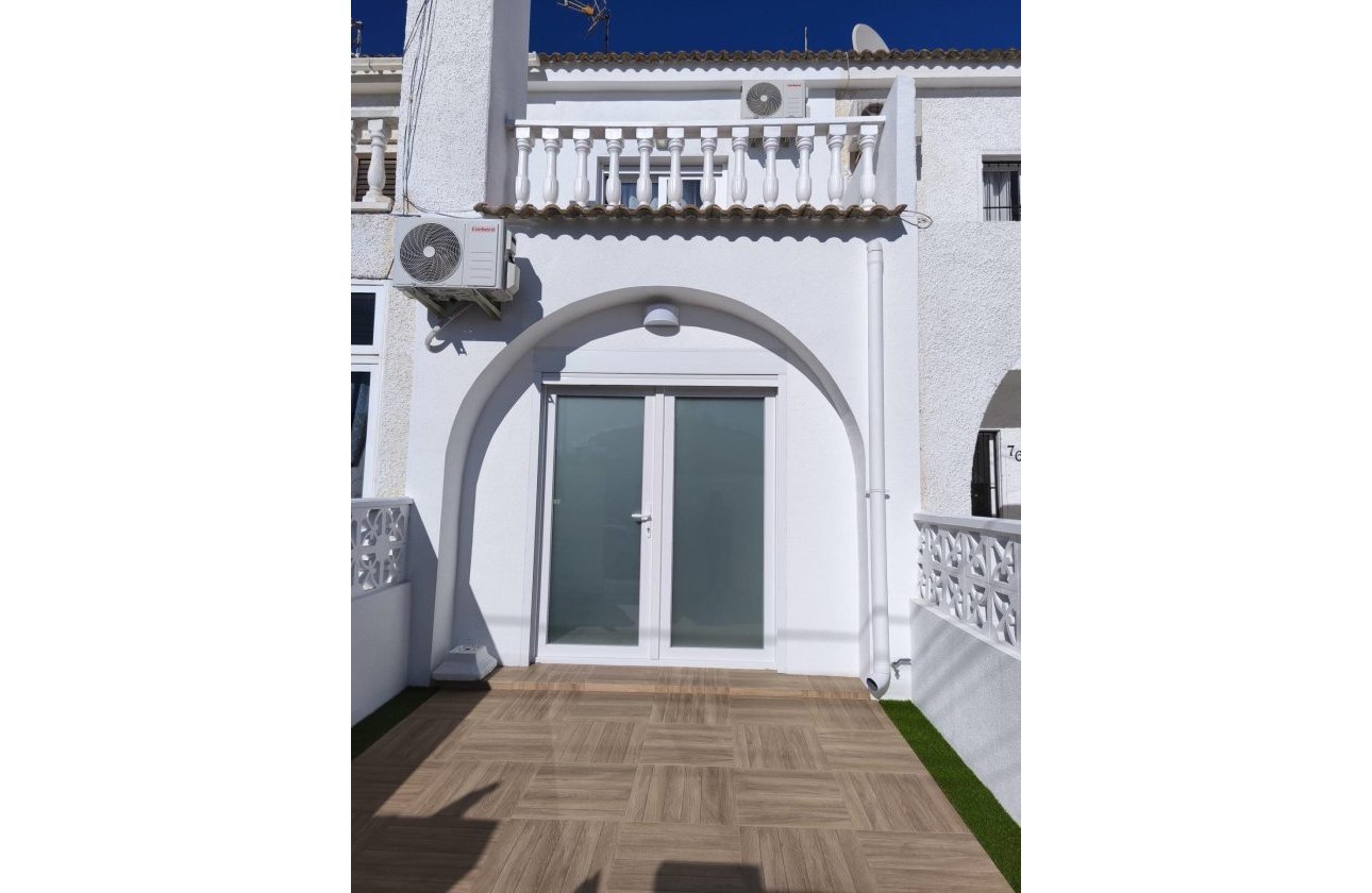 Herverkoop - Town House -
Torrevieja