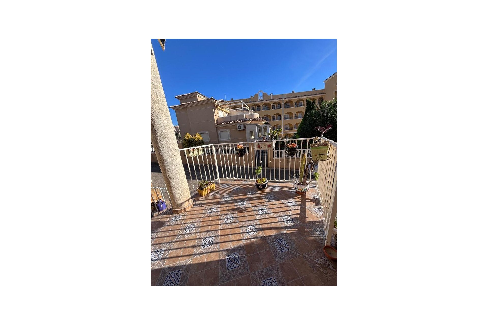 Herverkoop - Town House -
Villamartin - Costa Blanca