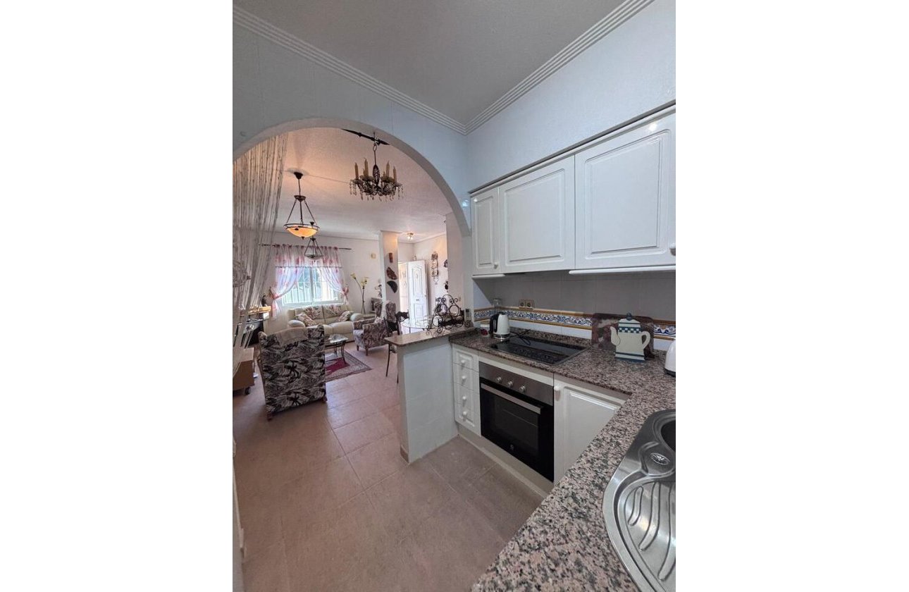 Herverkoop - Town House -
Villamartin - Costa Blanca