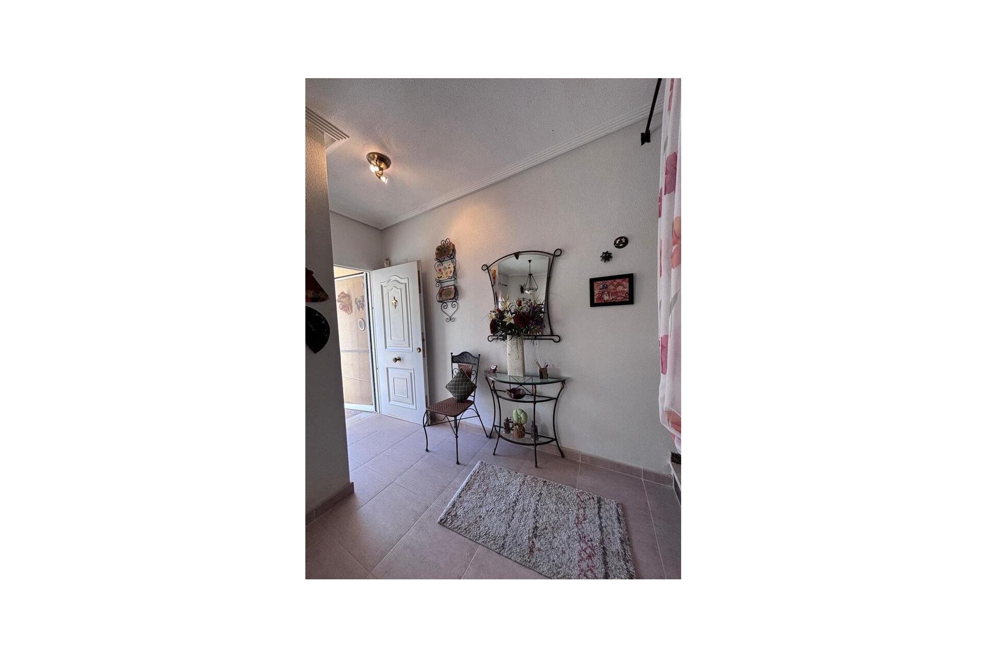 Herverkoop - Town House -
Villamartin - Costa Blanca