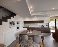 Herverkoop - Town House -
Villamartin - Costa Blanca