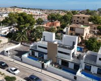 Herverkoop - Town House -
Villamartin - Costa Blanca