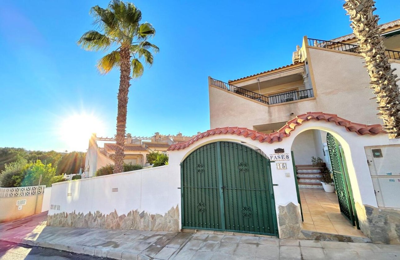 Herverkoop - Town House -
Villamartin - Costa Blanca