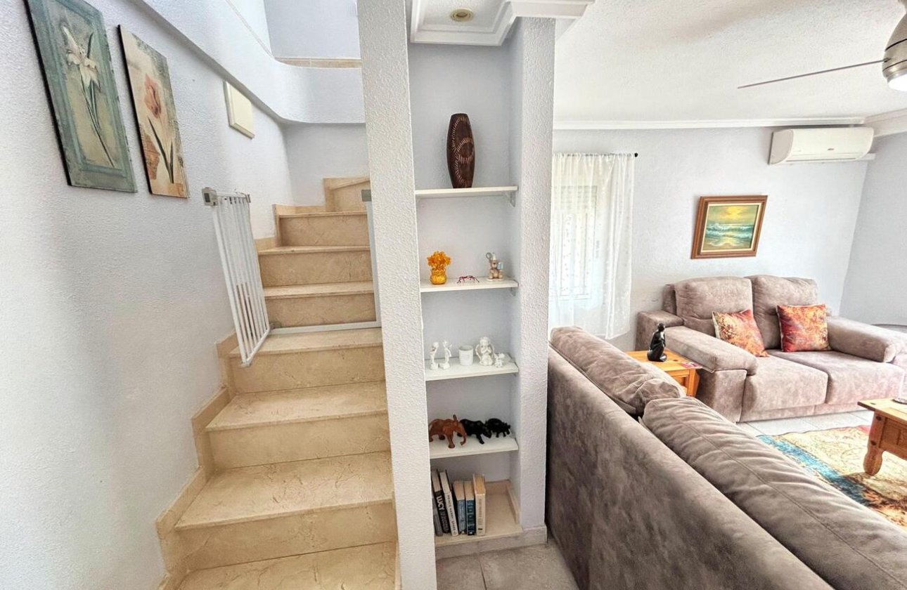 Herverkoop - Town House -
Villamartin - Costa Blanca