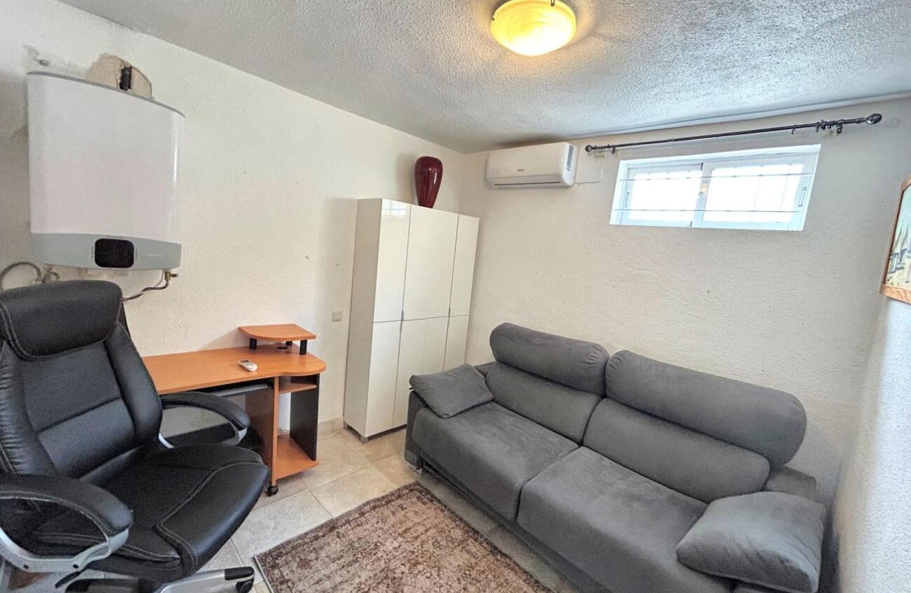 Herverkoop - Town House -
Villamartin - Costa Blanca