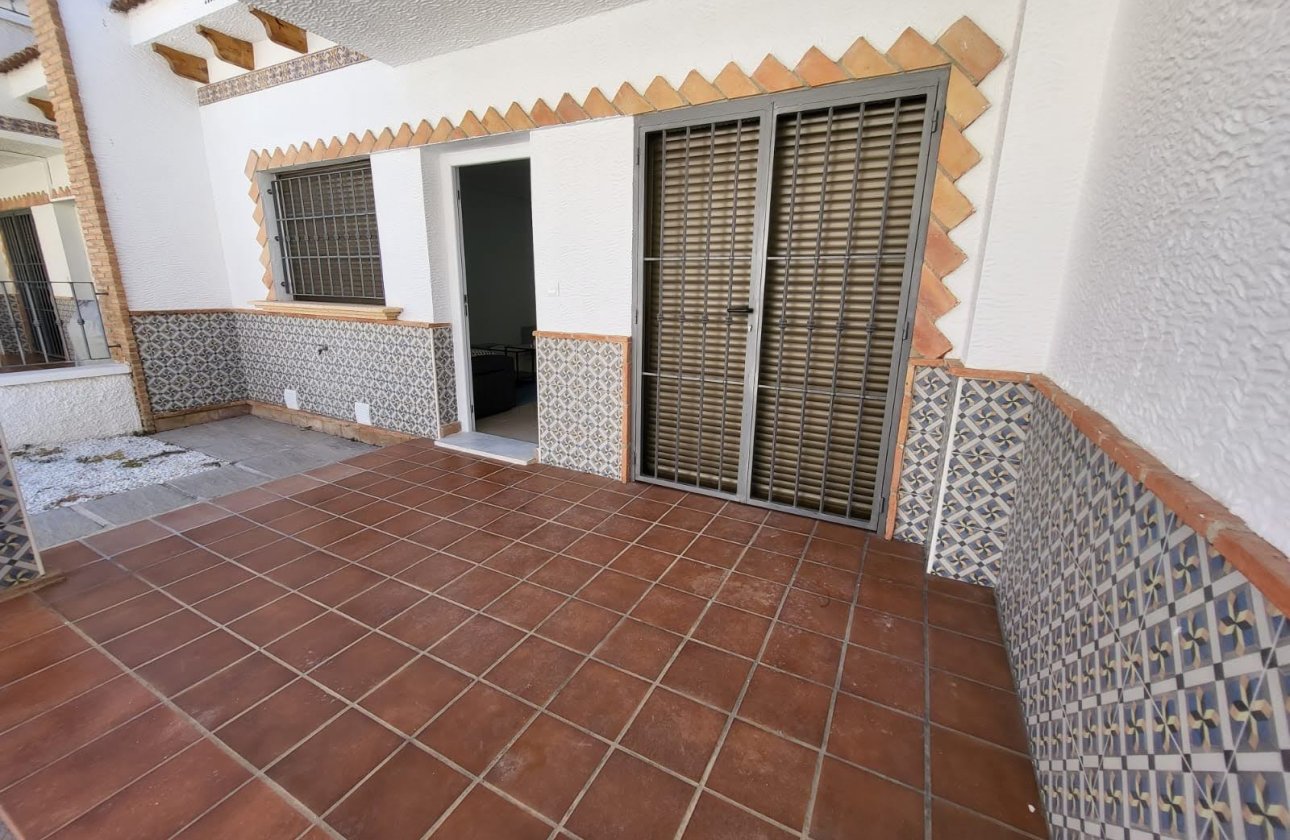 Herverkoop - Town House -
Villamartin - Costa Blanca