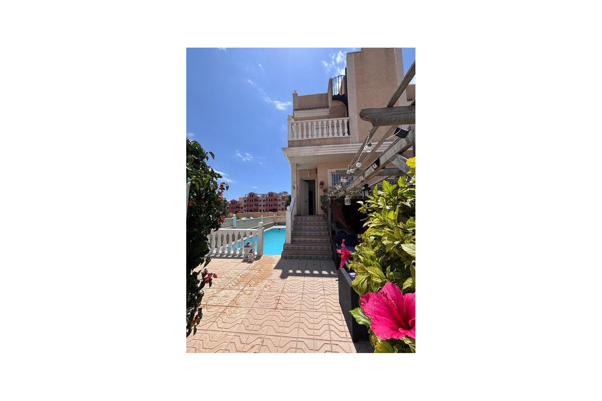 Herverkoop - Town House -
Villamartin - Costa Blanca