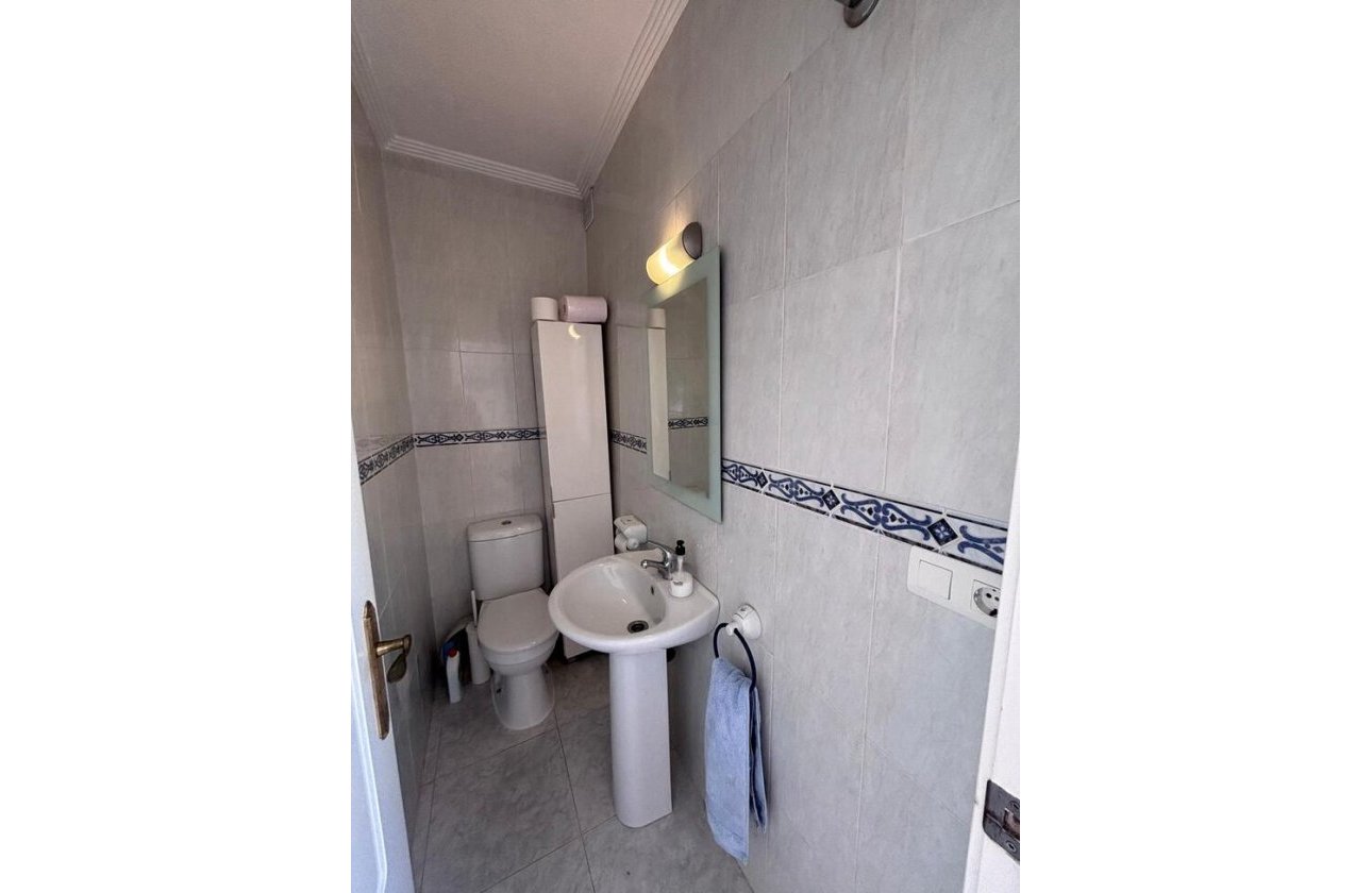 Herverkoop - Town House -
Villamartin - Costa Blanca