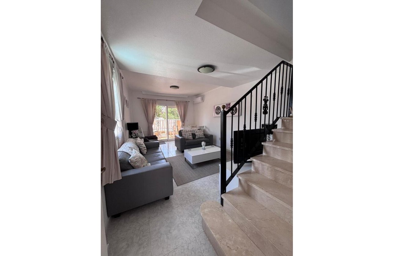 Herverkoop - Town House -
Villamartin - Costa Blanca