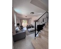 Herverkoop - Town House -
Villamartin - Costa Blanca